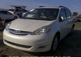 2010 TOYOTA SIENNA XLE