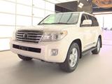 2013 TOYOTA LAND CRUISER