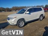 2011 TOYOTA HIGHLANDER SE